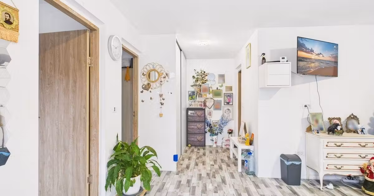Casă individuală de vânzare cu 6 camere, mobilată în Ghiroda
