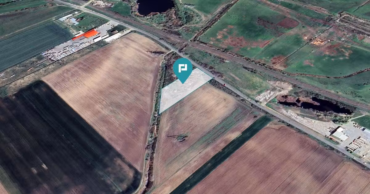 Teren agricol extravilan de vânzare de 10000 mp, în zona Nord, Arad