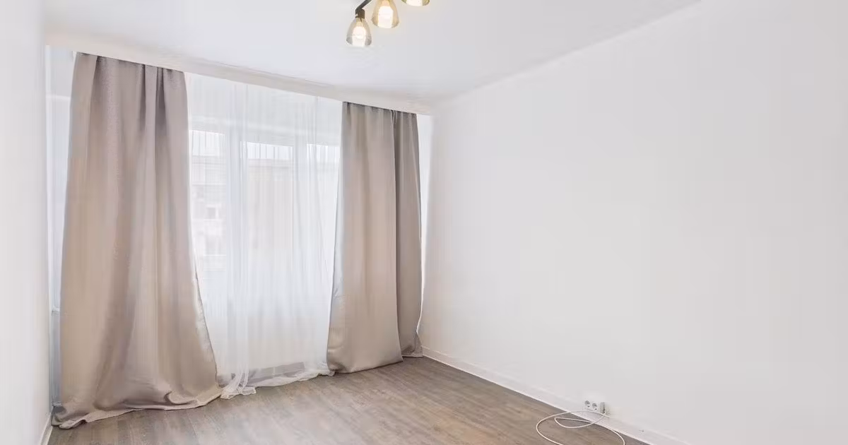 Apartament de vânzare cu 4 camere în zona Banu Mărăcine, Arad