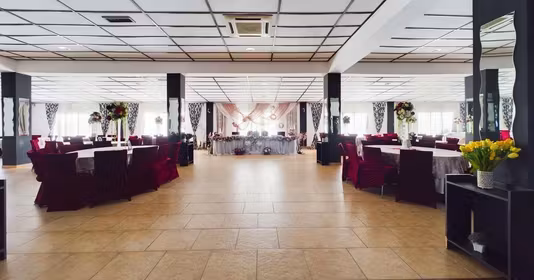 Spațiu comercial Exterior Est