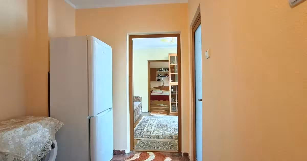 Apartament de vânzare cu 2 camere în zona Micro 19, Galați