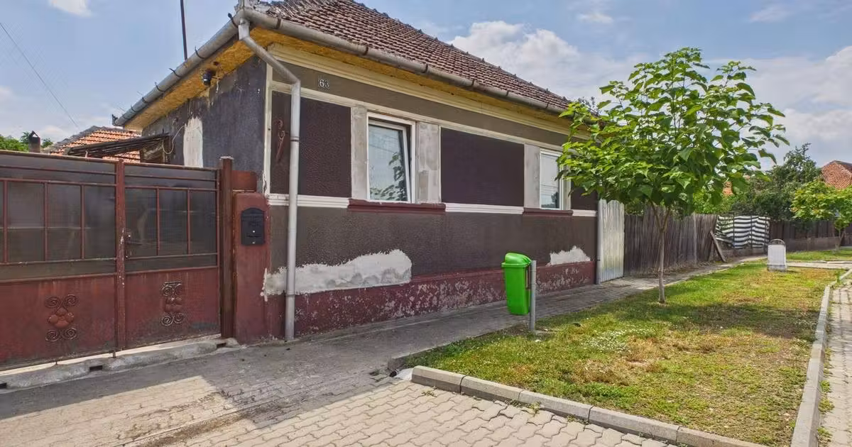 Casă individuală de vânzare cu 4 camere în Archiș
