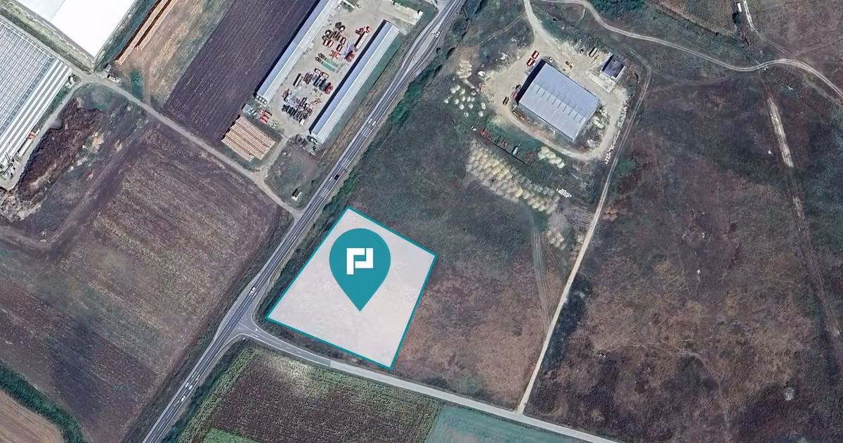 Teren Construcții intravilan de vânzare de 10000 mp, în Ciumeghiu