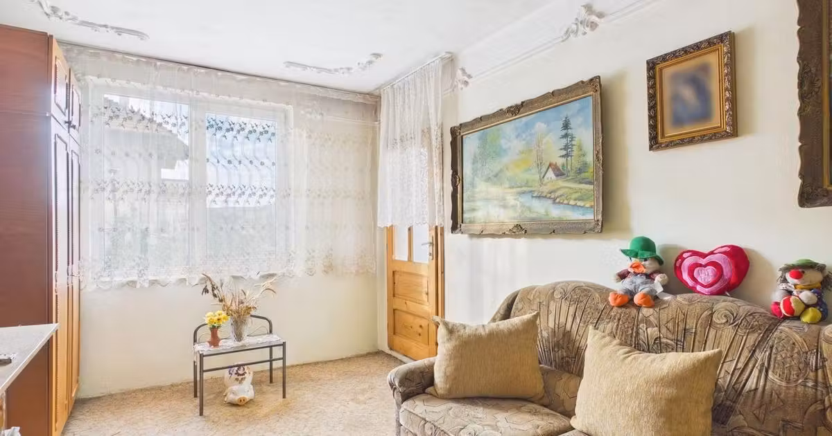 Apartament de vânzare cu 3 camere în Lipova