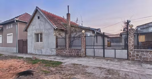 Casă Cermei
