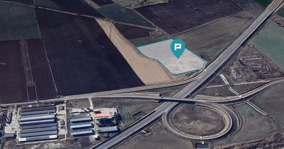 Teren agricol extravilan de vânzare de 44376 mp, în Ungheni