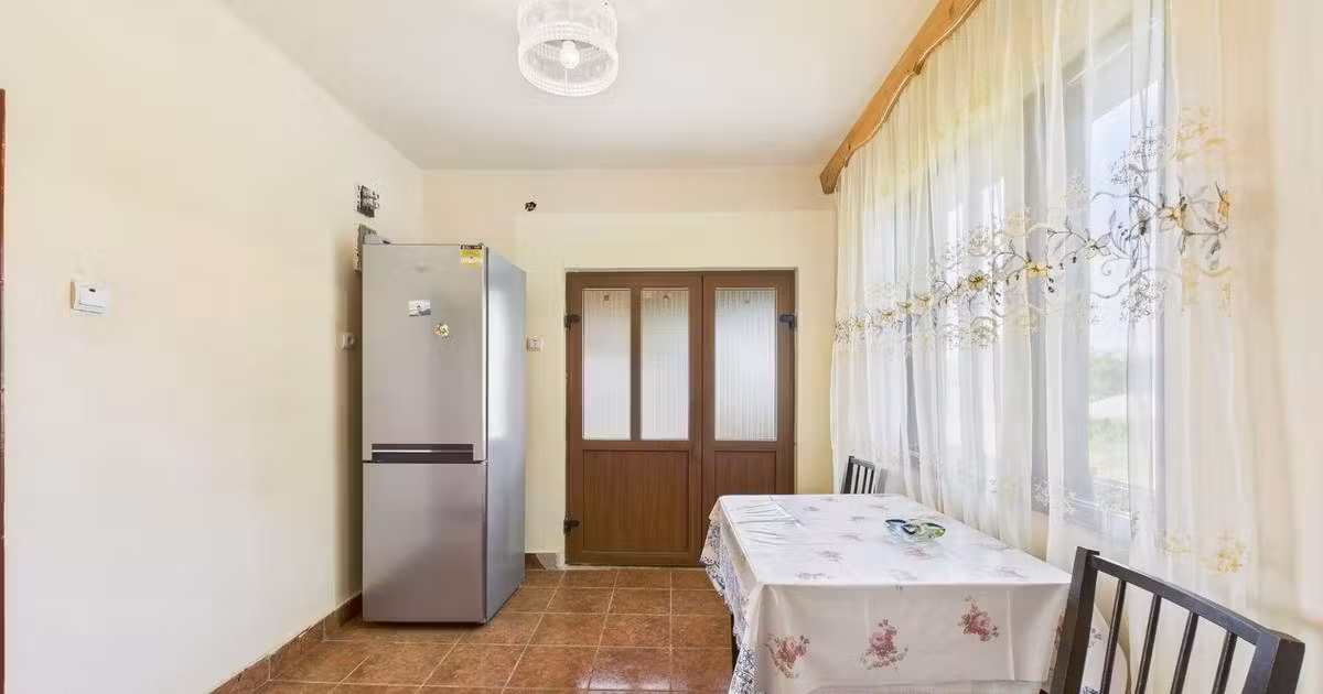 Casă individuală de vânzare cu 2 camere, mobilată în Hălmăgel