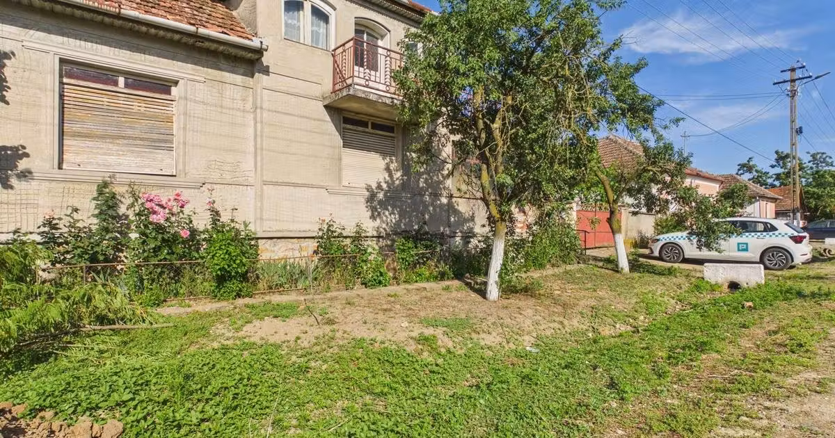 Casă individuală de vânzare cu 4 camere în Fiscut