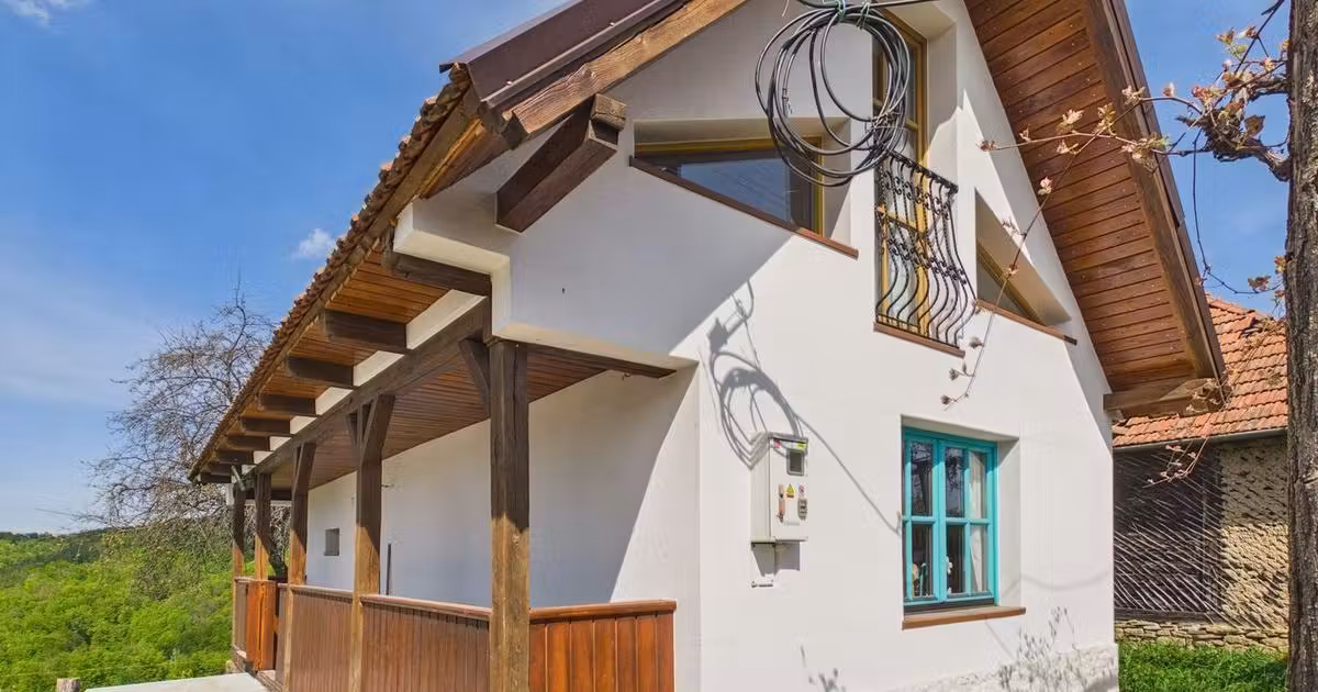 Casă individuală de vânzare cu 3 camere în Dulcele