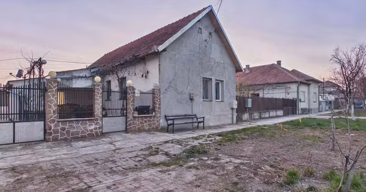 Casă Cermei