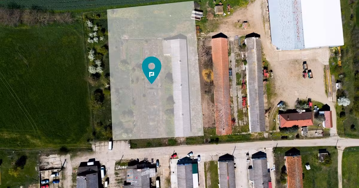 Spațiu industrial de vânzare în Macea