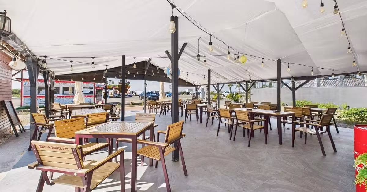 Spațiu comercial de vânzare de 58 mp, în Ghioroc