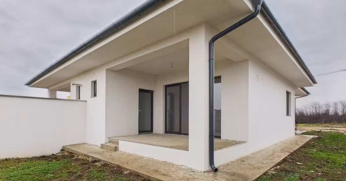 Duplex de vânzare cu 3 camere în Nojorid