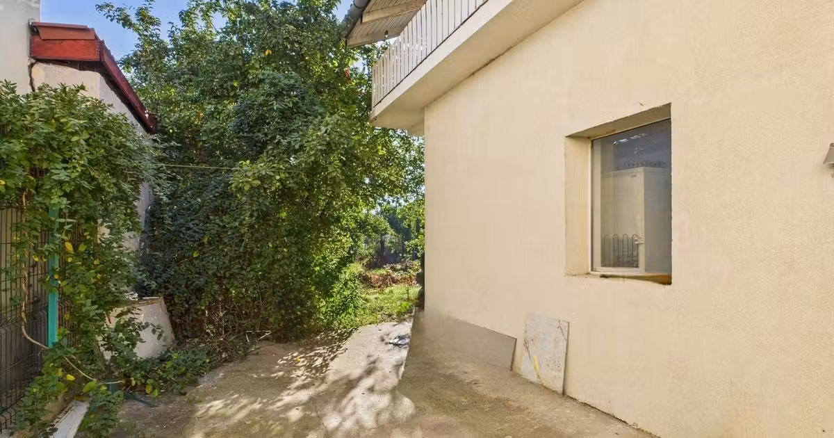 Casă individuală de vânzare cu 5 camere în zona Fratelia, Timișoara