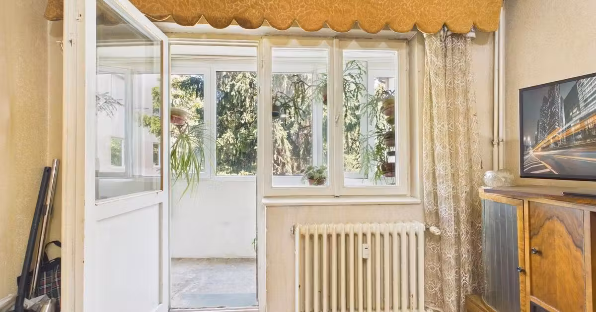 Apartament de vânzare cu 3 camere în zona Romanilor, Arad