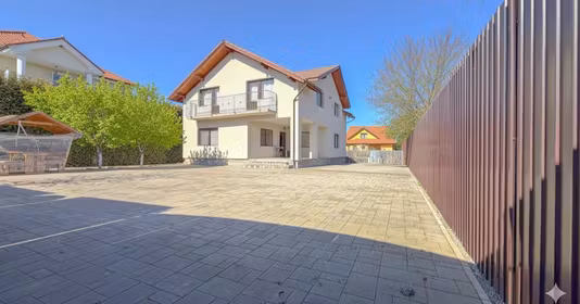 Casă Tărlungeni