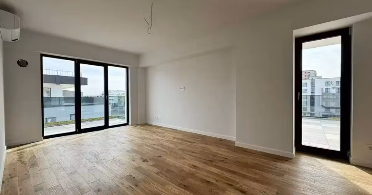 Apartament de vânzare cu 2 camere în zona Titan, Sector 3