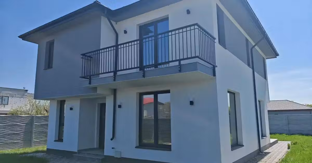 Casă de vânzare cu 4 camere în Mogoșoaia