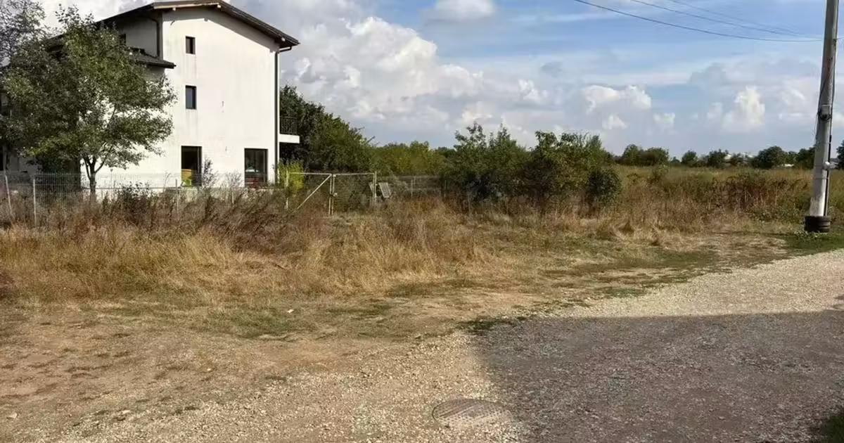 Teren intravilan de vânzare de 558 mp, în Buftea