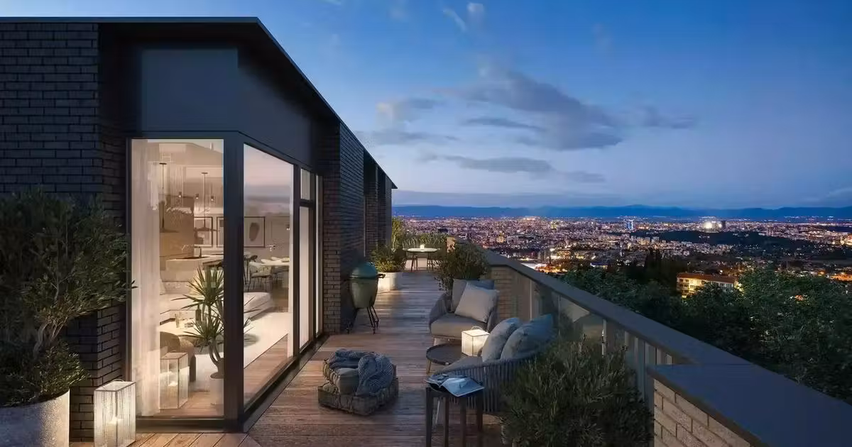 Apartament de vânzare cu 3 camere în zona Titan, Sector 3