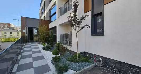 Apartament Titan