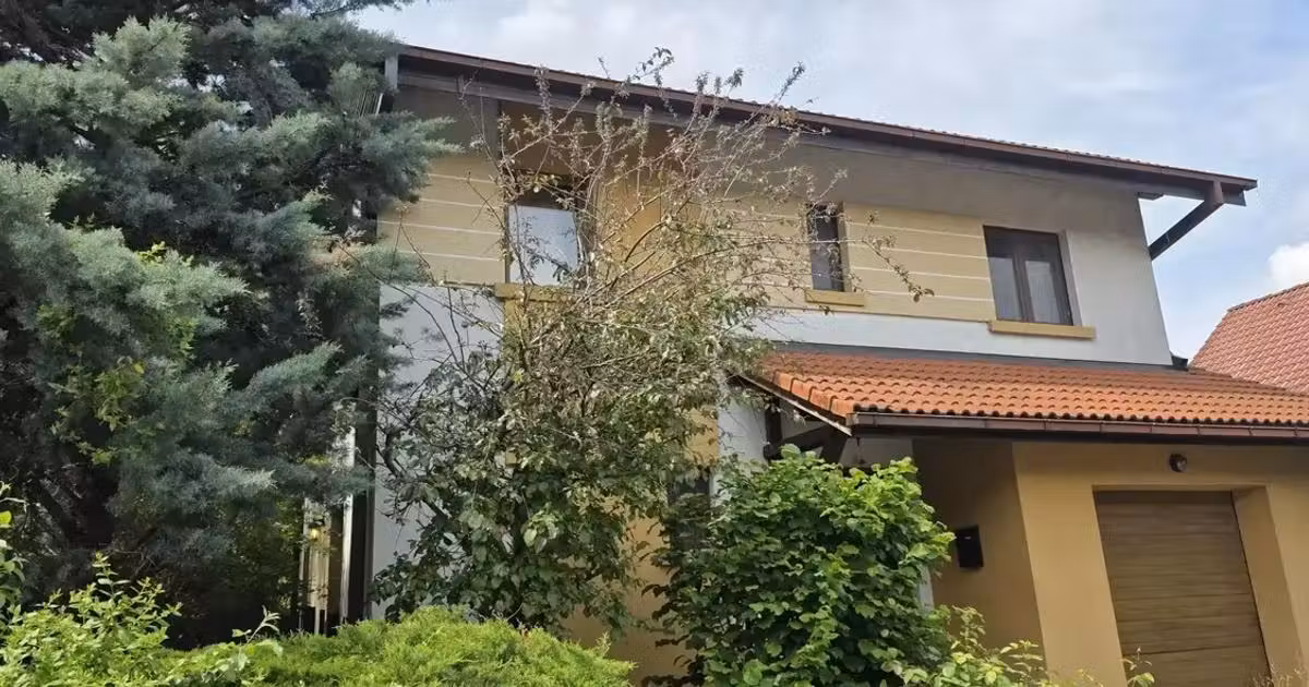 Casă de vânzare cu 5 camere, mobilată în Corbeanca