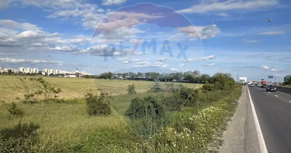 Teren Construcții intravilan de vânzare de 39758 mp, în zona Vest, Ploiești