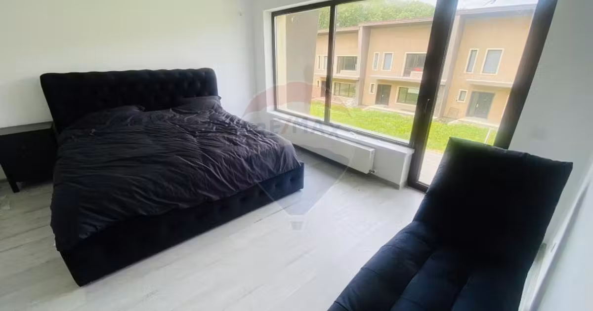 Casă de vânzare cu 4 camere în Snagov