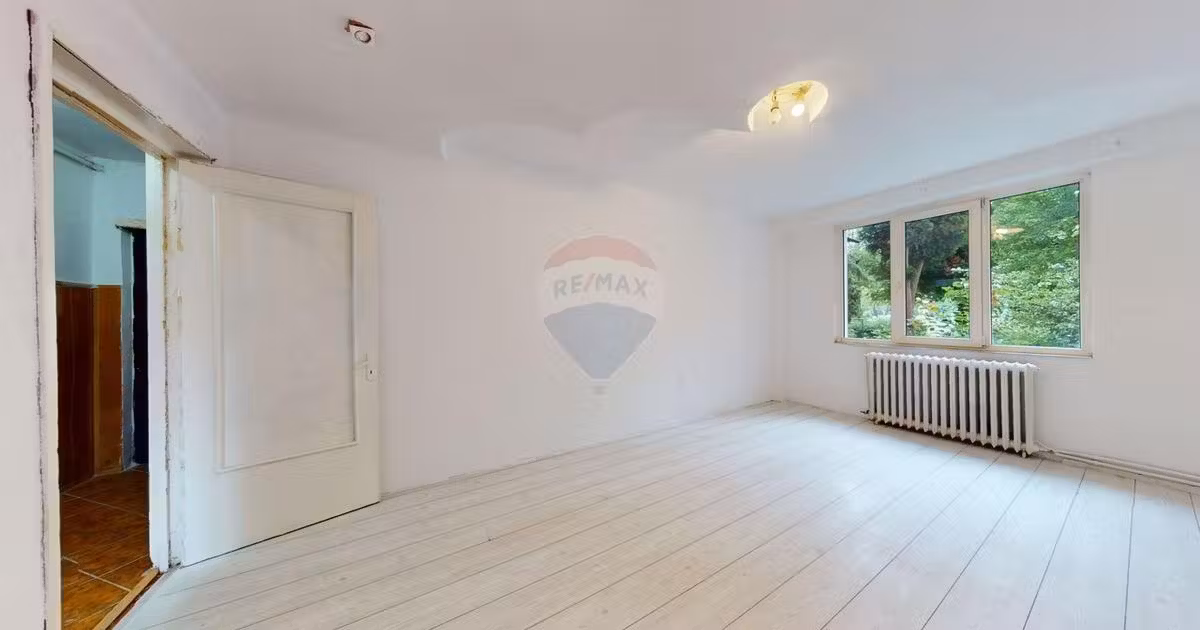 Apartament de vânzare cu 2 camere în zona Gemenii, Brașov