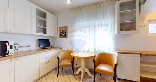 Casă Platoul Izvor