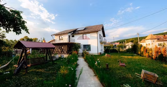Casă Piscani