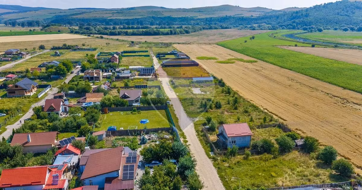 Teren Construcții intravilan de vânzare de 1400 mp, în Bod