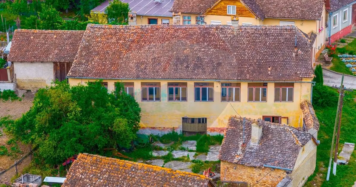 Casă individuală de vânzare cu 6 camere în Jibert