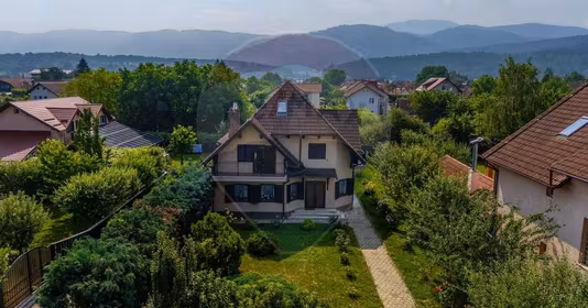 Casă Cristian