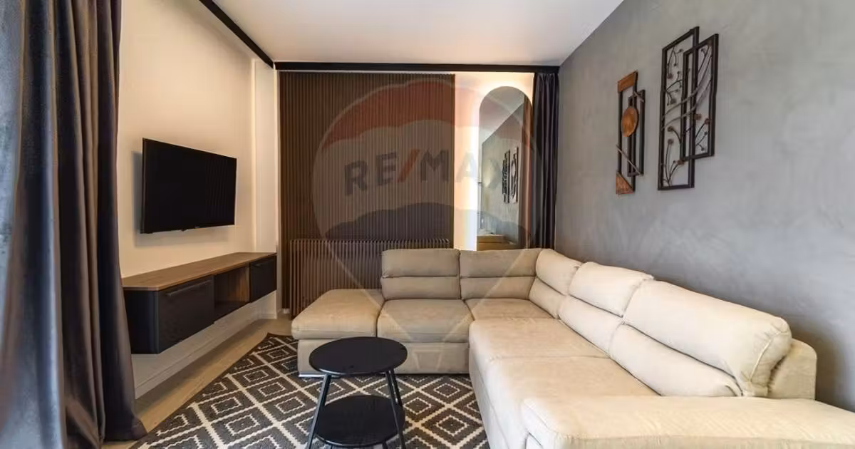 Apartament de vânzare cu 2 camere, mobilat în Poiana Brașov