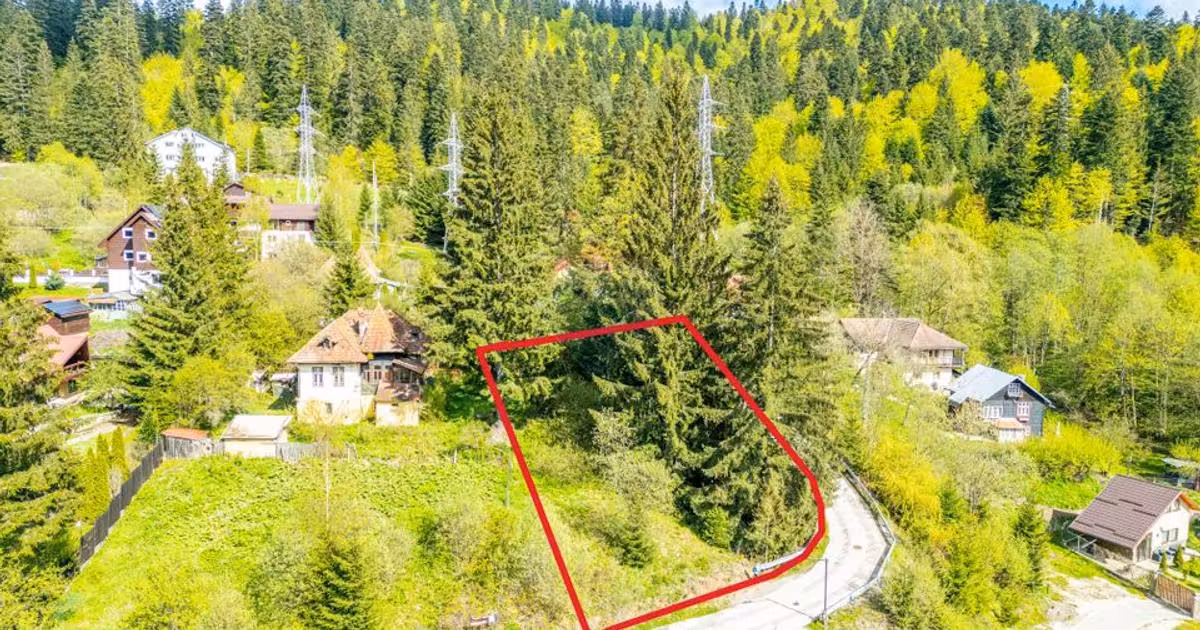 Teren Construcții intravilan de vânzare de 930 mp, în Predeal