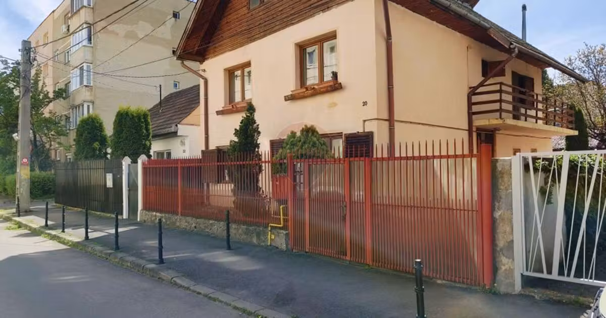 Casă individuală de vânzare cu 4 camere în zona Astra, Brașov
