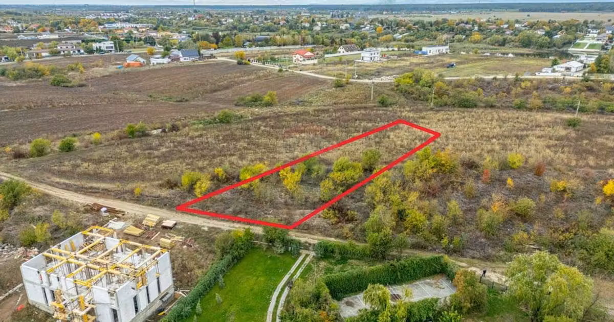 Teren Construcții intravilan de vânzare de 2987 mp, în Ciofliceni