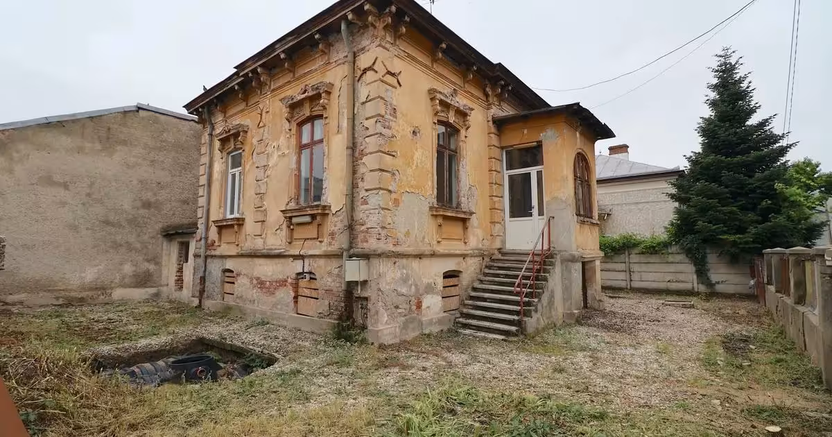 Casă individuală de vânzare cu 5 camere în zona Unirii, Sector 3