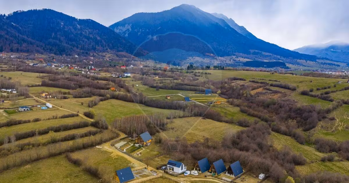 Teren Construcții intravilan de vânzare de 480 mp, în Zărnești
