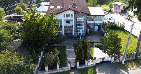 Casă Ultracentral