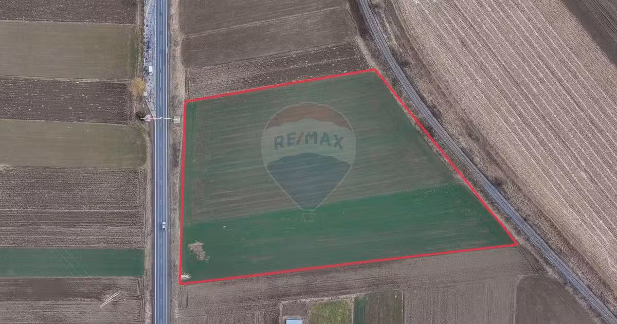 Teren agricol intravilan de vânzare de 5300 mp, în Prejmer