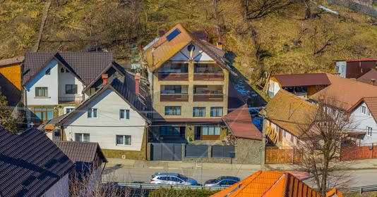 Casă Poiana Mărului
