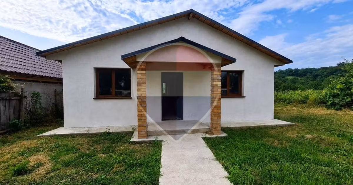 Casă individuală de vânzare cu 3 camere în Budești