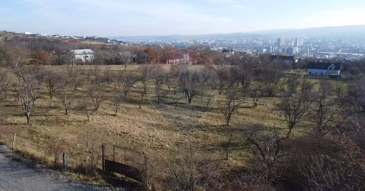 Teren agricol extravilan de vânzare de 20146 mp, în zona Dâmbul Rotund, Cluj-Napoca