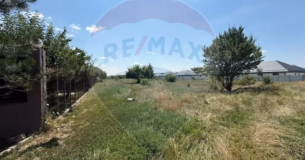 Teren Construcții intravilan de vânzare de 5000 mp, în Tamași