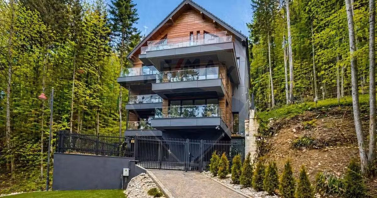 Apartament de vânzare cu 2 camere în Sinaia