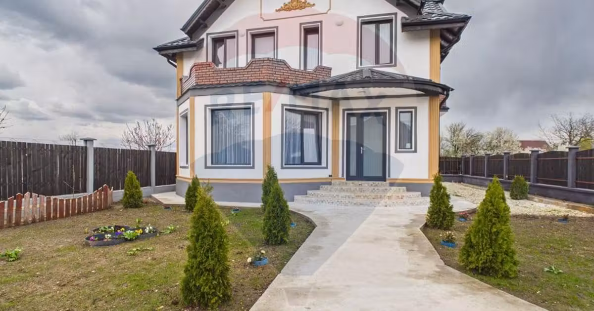 Casă individuală de vânzare cu 5 camere în Dobreni