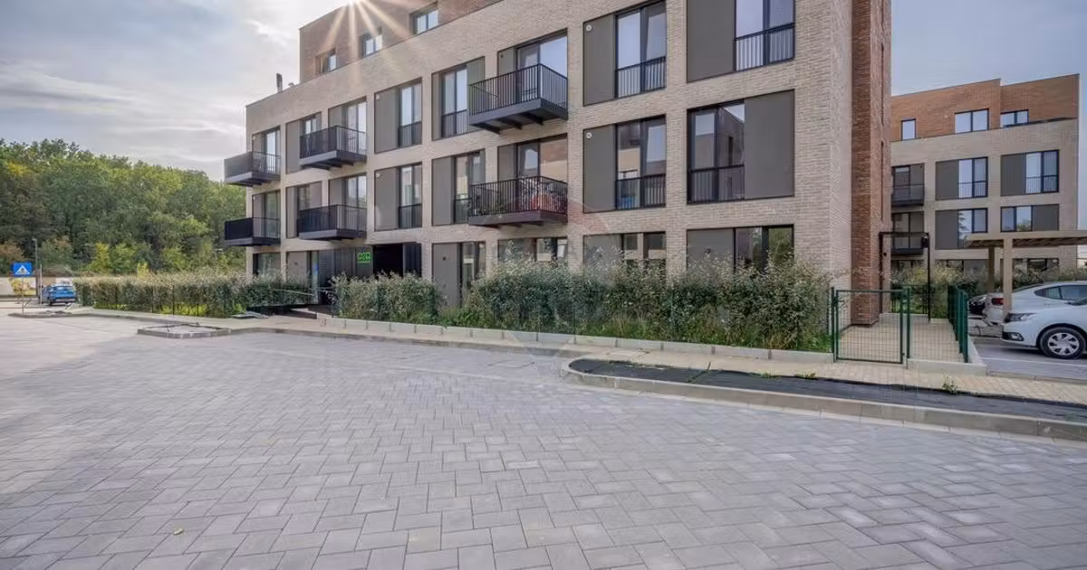Apartament de vânzare cu 2 camere, mobilat în Tunari