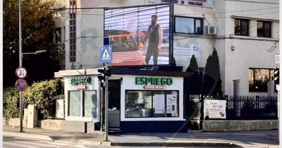 Birou de vânzare de 881.9 mp, în zona Ultracentral, Galați